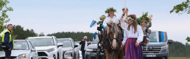 GALERII | Hiiumaal ühinesid laulupeo- ja võidutuli