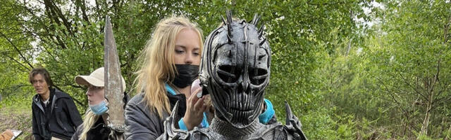 Inspireeriv teekond! Noor eestlanna lööb laineid välismaa filmistaaridele jumestust tehes