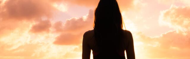 Mees on väsinud ja tõrjuv – lugeja küsib, kas selline käitumine suhtes on normaalne