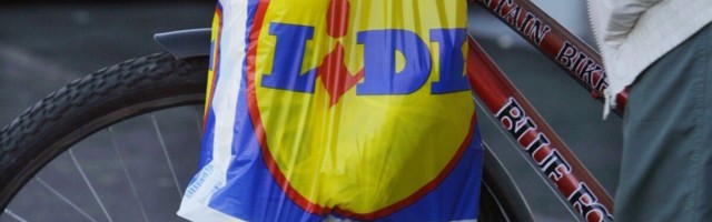 Lidl peibutab Lätis 960eurose palgaga