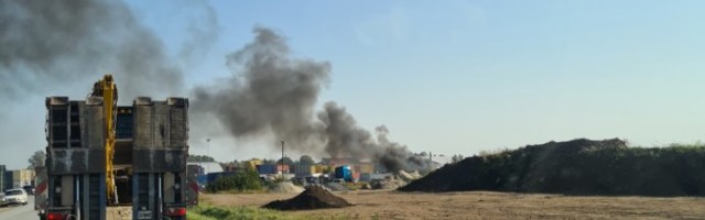 FOTO ja VIDEO | Rae vallas Lagedil põleb autoremonditöökoda, ükski auto esialgse info kohaselt tuleroaks ei läinud