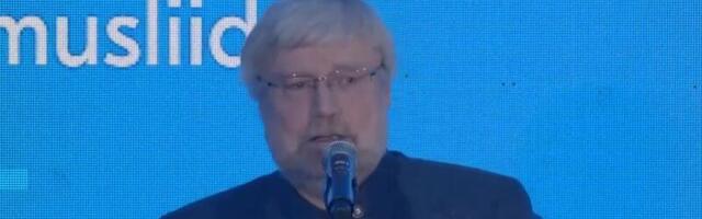 Reporter: Postmehe arvamusliidrite lõunal tunnustati aasta arvamusliidriks Lauri Vahtre