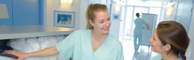 Tervishoiu kõrgkool hakkab Narva haiglaga koos hooldajaid koolitama