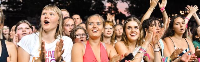 REPORTAAŽ | Neljapäevane ellujäämiskursus palavuse, jääjookide ja hommikuni kestvate tantsumajade vahel