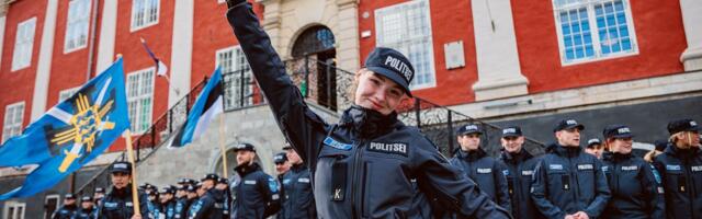 PÄEVA PILT ⟩ 130 värsket sisekaitseakadeemia politseikadetti andsid Narvas ametivande