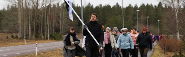 HIIDLASTE ALGATUS | Reigi hümnilaulmine kogub populaarsust