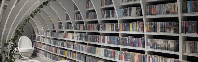 Otvorena Metroteka u Varšavi: Knjige na dohvat ruke i to dok čekate metro!