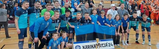 VIDEO ⟩ Eesti saalijalgpalli karika võitis esmakordselt Ida-Viru meeskond