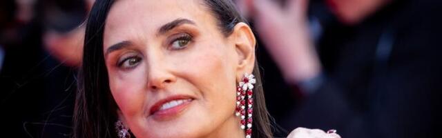 SEKSIKAS VANAEMA! 61aastane Demi Moore kekutas tibatillukestes bikiinides