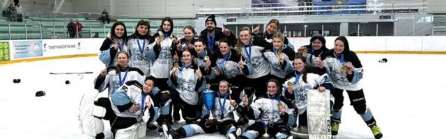 Naiste hokimeistriks tuli esimest korda Tallinna HC Grizzlyz