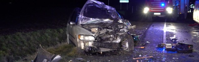 Reporter: Viljandimaal põrkas tõsises liiklusõnnetuses kokku viis sõidukit