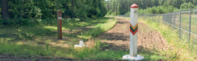 Leedus leiti Valgevene piiri äärest kolm lagunenud surnukeha