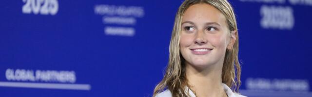 Summer McIntosh võitis ujumise MM-il neljanda kulla ja püstitas rekordi