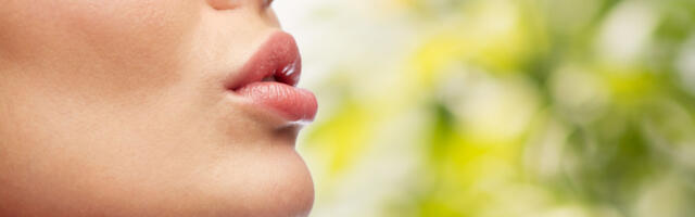 3 KODUST NIPPI kuivade huulte hellitamiseks