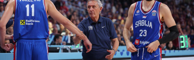 Da li je moguće? Užas za Srbiju: Pešić sa 10 igrača na Tursku