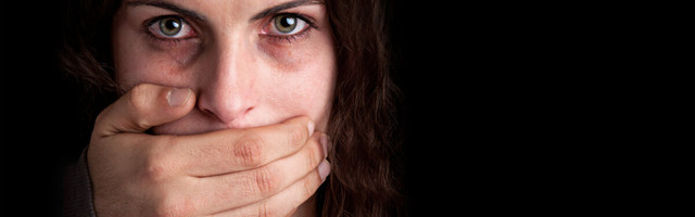 Šokeerivad põhjused, miks mehed oma naiste peal füüsilist vägivalda kasutavad