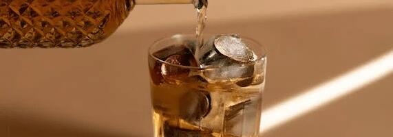 KÕVA SÕNA: volikogu aseesimees praalis kergelt teenitava raha teemal