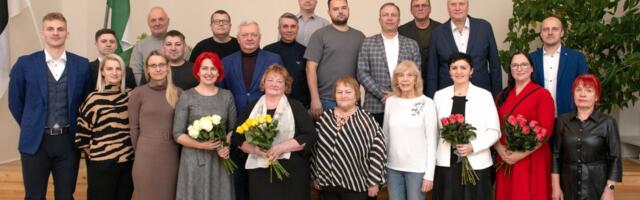 FOTOD: Türi vallavolikogu uus koosseis alustas tööd