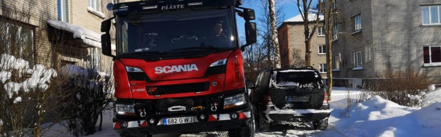 Päästeteenistus mures: tänavail liiklemine on raskendatud, hüdrandid mattunud lume alla