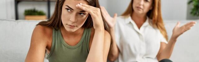 Vanemad, kes oma täiskasvanud lapsi emotsionaalselt kurnavad, ütlevad tavaliselt neid 11 fraasi kogu aeg