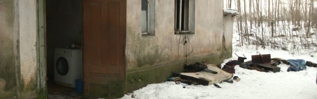 Reporter: Alatskivil hukkus põlengus 58-aastane mees! Tuld võttis ahjust põrandale asetatud tuhk