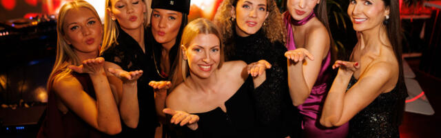 SUUR GALERII Brand NO.8 moeshow`st!