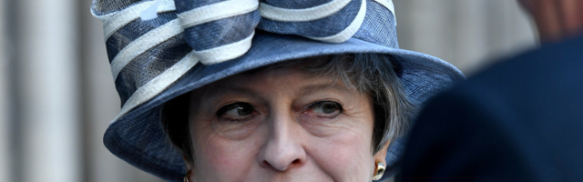 FOTOD | Briti ekspeaministri Theresa May kingakollektsioon lööb pahviks