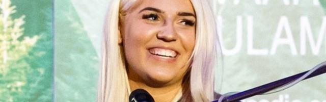 Carmen Joala esitab vanaisa, Jaak Joala laule: loodan, et kõik läheb hästi