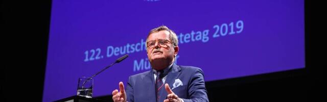 Maailma Arstide Liidu juht: vaktsineerida tuleb aastaid ja kohustuslik vaktsineerimine on hädavajalik