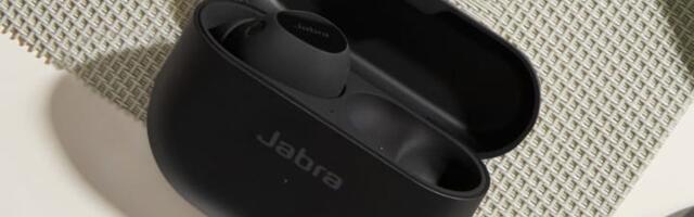 Kaks Jabra elitaarset kõrvaklappi, mis toovad hea muusika juhtmevabalt kõrva