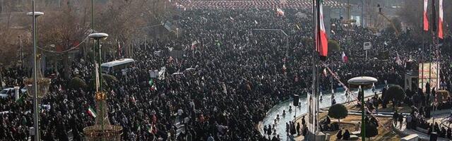 PILDID: Iraanis mäss läbi – enam kui miljon inimest tuli välja valitsusele toetust avaldama