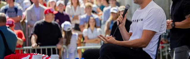 O radovanju zbog ubistva Čarlija Kirka