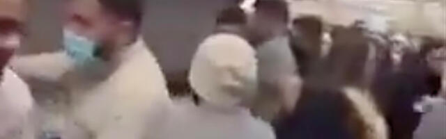 VIDEO: Dubais krabatakse poodidest toitu ja muud esmavajalikku