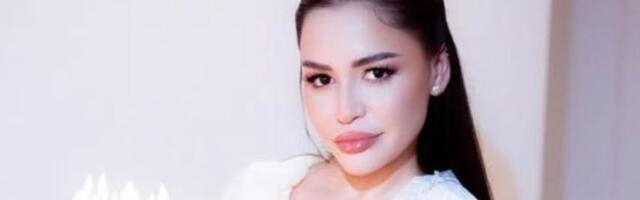 Aleksandra Mladenović puca u belom, dekolte "bode oči": Tačno u ponoć iznenađenje, nije slutila