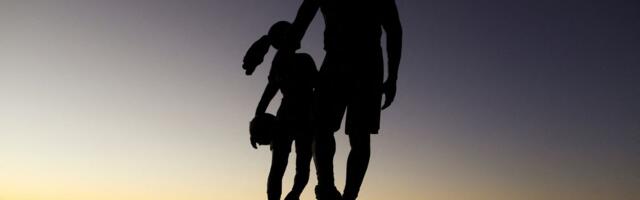 Kobe ja Gianna Bryant'i hukkumispaika püstitati mälestuskuju