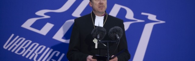FOTOD! Peapiiskop Viilma: Eesti lipu pühade värvide alla võiks koonduda kogu Eesti rahvas