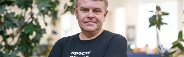Andrus Kivirähk selgitas, miks teda sotsiaalmeediast ei leia: nii palju muresid tuleb sellega juurde