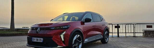 ESIMENE SÕIT | Fotod ja videod_ käed roolile äsja Euroopa aasta autoks valitud Renault Scenicul