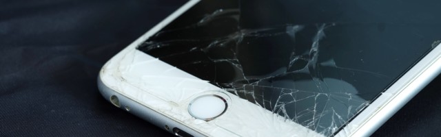 Pidu läbi: uute iPhone’ide parandamiseks sobivad ainult Apple’i soovitatud töökojad