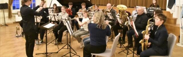 Muusikakool tähistas vabariigi aastapäeva kontserdiga