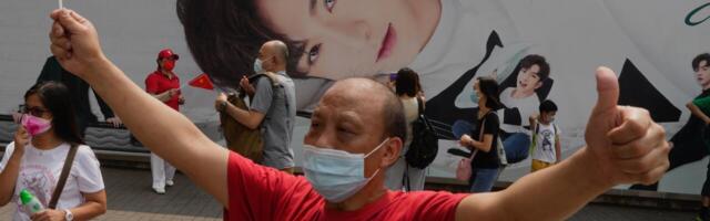 HIINA PROPAGANDA: komud ajavad koolides kultuurijura