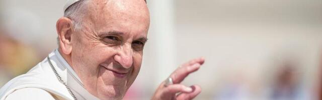 Paavst Franciscus nimetas kolm püha sõna, mis muudavad abielu tugevamaks