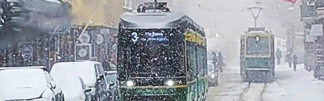 Lumekaos Helsingis: kogu trammiliiklus pandi seisma