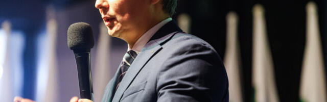 Mihhail Kõlvart valiti tagasi Eesti Keskerakonna esimeheks