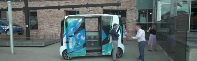 Reporter: Tartus esitleti maailma esimest autonoomset vesinikusõidukit