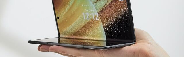 Euroopa kõige õhem kokkupandav telefon nüüd Eestis saadaval