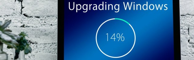 KUULA | "Tehnotropid": miks mu seade jälle tarkvarauuendust nõuab ja kas ma tõesti pean seda tegema?