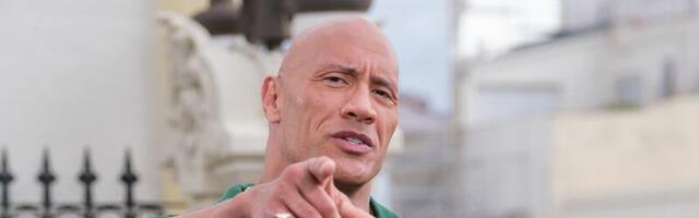 The Rock käis rindade vähendamise operatsioonil