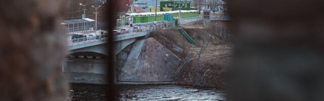Venemaa sulgeb kolme kuu pärast Ivangorodi piiripunkti sõidukitele