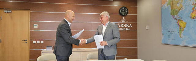 A. Le Coq ostab Värska Originaali